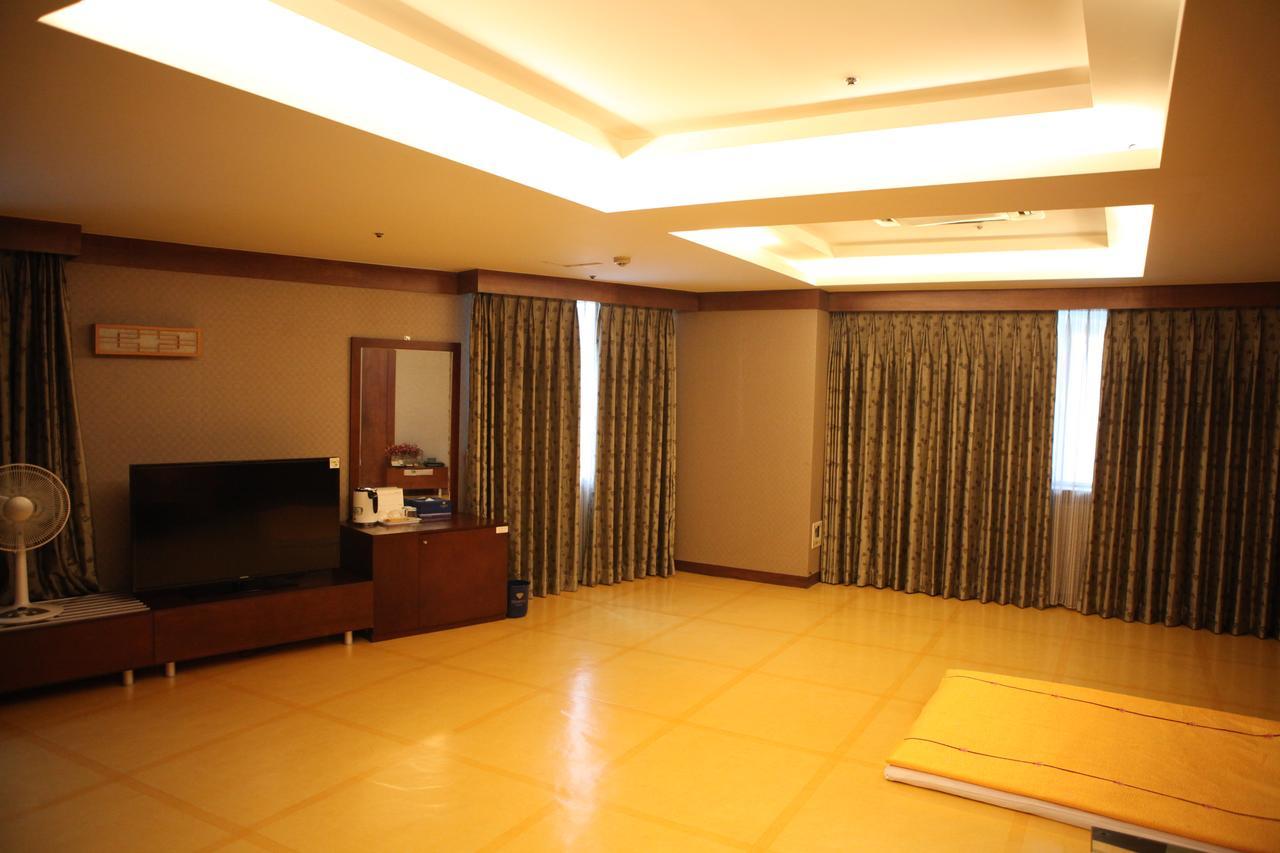 Diamond Tourist Hotel Puszan Kültér fotó