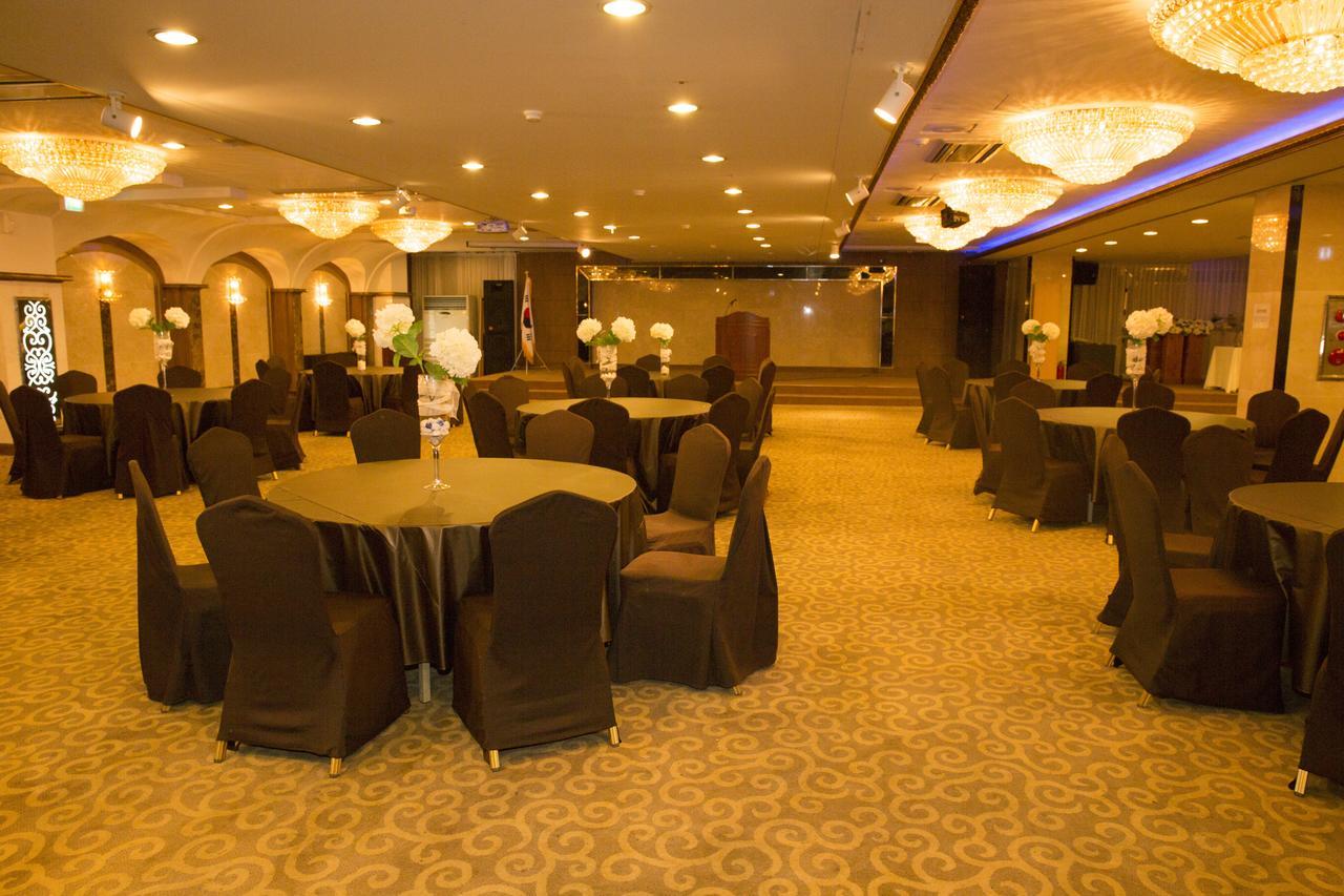 Diamond Tourist Hotel Puszan Kültér fotó